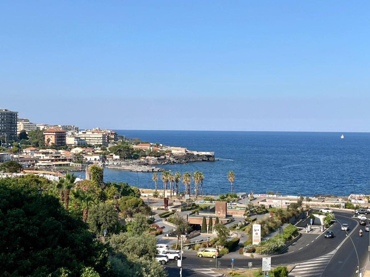 Sea View Holiday Apartment 卡塔尼亚 外观 照片